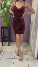 Vestido corto vino velvet